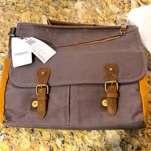 Mens briefcase/ messenger bag. Brand new. With original packaging and tags.
